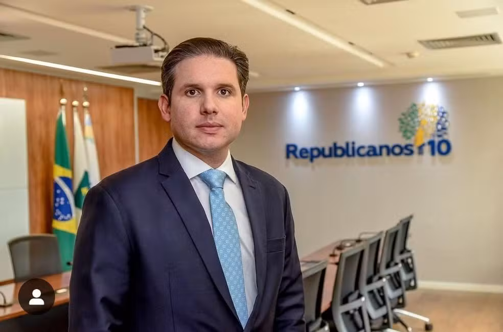 Denúncia liga presidente da Câmara Hugo Motta a esquema de desvio de salários